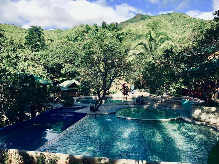 Ilink Lihim Na Batis Running Water Resort